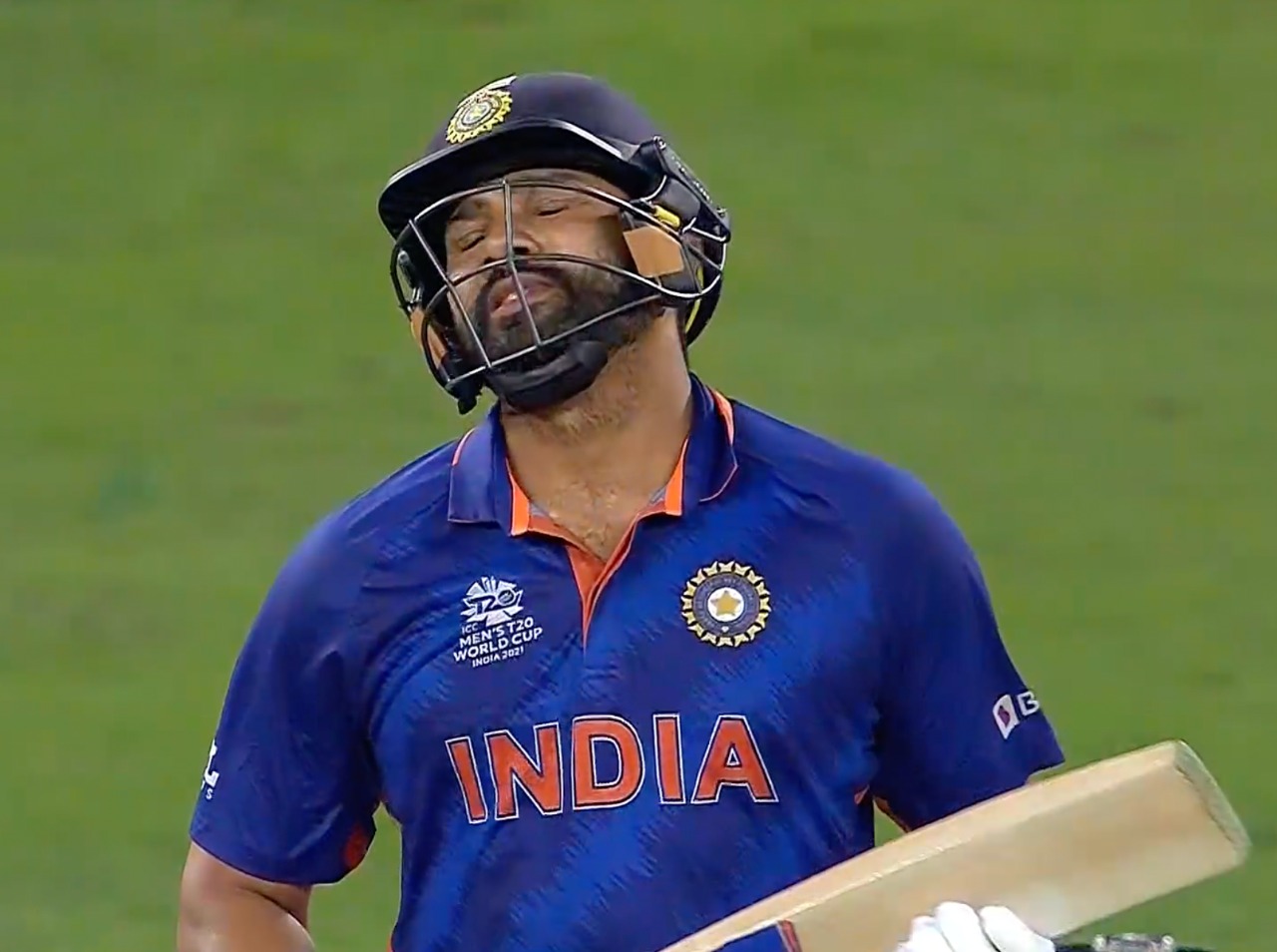 ആറു വിക്കറ്റ് നഷ്ടം; ന്യൂസിലാൻഡിനെതിരെ ഇന്ത്യയ്ക്ക് തകർച്ച