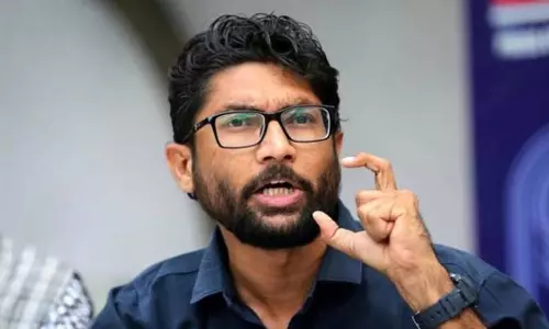 ദലിതർക്കെതിരായ അതിക്രമങ്ങൾ: സമരം പ്രഖ്യാപിച്ച് ജിഗ്നേഷ് മേവാനി ദലിതർക്കെതിരായ അതിക്രമങ്ങൾ: സമരം പ്രഖ്യാപിച്ച് ജിഗ്നേഷ് മേവാനി