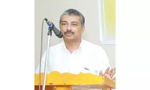 സാമൂഹിക പ്രവര്ത്തകന് കൈപ്പാണി ഇബ്റാഹിം വാഹനാപകടത്തിൽ മരണപ്പെട്ടു സാമൂഹിക പ്രവര്ത്തകന് കൈപ്പാണി ഇബ്റാഹിം വാഹനാപകടത്തിൽ മരണപ്പെട്ടു