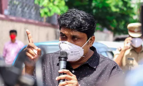 ഗതാഗതം മുടക്കിയല്ല സമരം നടത്തേണ്ടതെന്ന് എ.എ. റഹീം ഗതാഗതം മുടക്കിയല്ല സമരം നടത്തേണ്ടതെന്ന് എ.എ. റഹീം