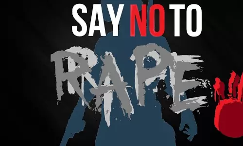 ആലപ്പുഴ മുട്ടാറിൽ പ്ലസ്ടു വിദ്യാർഥിനിയെ അഞ്ചു പേർ ചേർന്ന് പീഡിപ്പിച്ചെന്ന് പരാതി