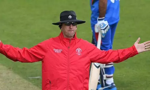 ബയോ ബബിൾ ലംഘനം; അമ്പയർ മൈക്കൽ ഗഫിന് ഐസിസി വിലക്കേർപ്പെടുത്തി