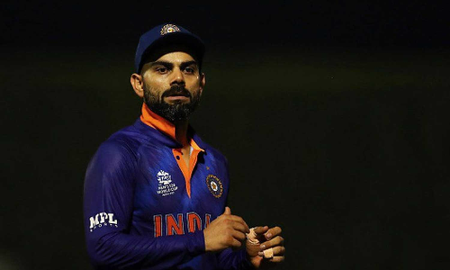 അവർ വെറുപ്പ് ഉള്ളിൽ നിറഞ്ഞവരാണ്, മാപ്പ് കൊടുത്തേക്കൂ; കോഹ്ലിക്ക് പിന്തുണയുമായി രാഹുൽ ഗാന്ധി