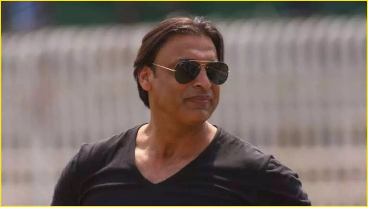 ഇന്ത്യന് ടീമില് കോഹ്ലിയെ അനുകൂലിക്കുന്നവരും എതിര്ക്കുന്നവരുമുണ്ട് ;ടീമില് വിഭാഗീയതയുണ്ടെന്ന പരാമര്ശവുമായി ശുഐബ് അക്തര് ഇന്ത്യന് ടീമില് കോഹ്ലിയെ അനുകൂലിക്കുന്നവരും എതിര്ക്കുന്നവരുമുണ്ട് ;ടീമില് വിഭാഗീയതയുണ്ടെന്ന പരാമര്ശവുമായി ശുഐബ് അക്തര്