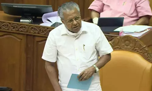 സംസ്ഥാനത്തെ ഐ.ടി പാർക്കുകളിൽ വൈൻ പാർലറുകൾ തുടങ്ങുമെന്ന് മുഖ്യമന്ത്രി