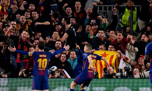 മെസി പോയതോടെ ബാഴ്സയെ കയ്യൊഴിഞ്ഞ് ആരാധകർ; കാമ്പ്നൗവിൽ ആളൊഴിഞ്ഞു മെസി പോയതോടെ ബാഴ്സയെ കയ്യൊഴിഞ്ഞ് ആരാധകർ; കാമ്പ്നൗവിൽ ആളൊഴിഞ്ഞു