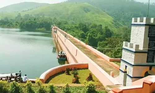 അഞ്ച് തമിഴ്നാട് മന്ത്രിമാർ നാളെ മുല്ലപ്പെരിയാർ ഡാം സന്ദർശിക്കും അഞ്ച് തമിഴ്നാട് മന്ത്രിമാർ നാളെ മുല്ലപ്പെരിയാർ ഡാം സന്ദർശിക്കും