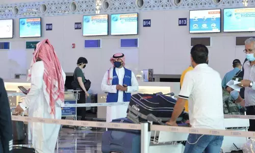 സൗദിയിൽ മാസ്‌കിൽ ഇളവ് പൊതു സ്ഥലങ്ങളിൽ മാത്രം