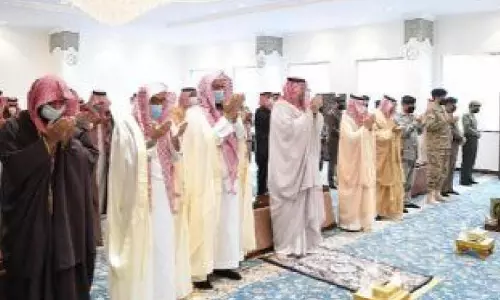 സൗദിയിൽ മഴക്ക് വേണ്ടി പ്രാർത്ഥന: ഇരുഹറമുകളിലും പ്രത്യേക പ്രാർത്ഥന