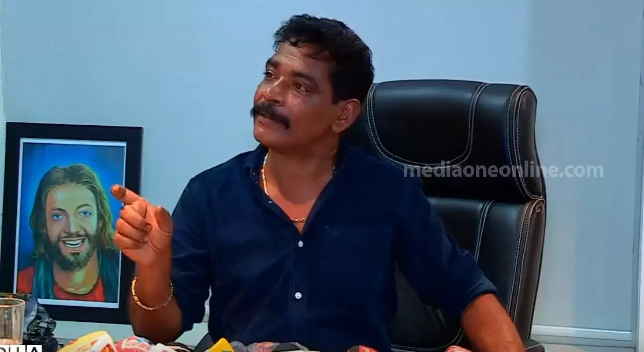 മോഹൻലാലിന്റെ നിർദേശം കേട്ടാണ് തീരുമാനം; മരക്കാർ ഒടിടിയിൽ തന്നെയെന്ന് ആന്റണി പെരുമ്പാവൂർ