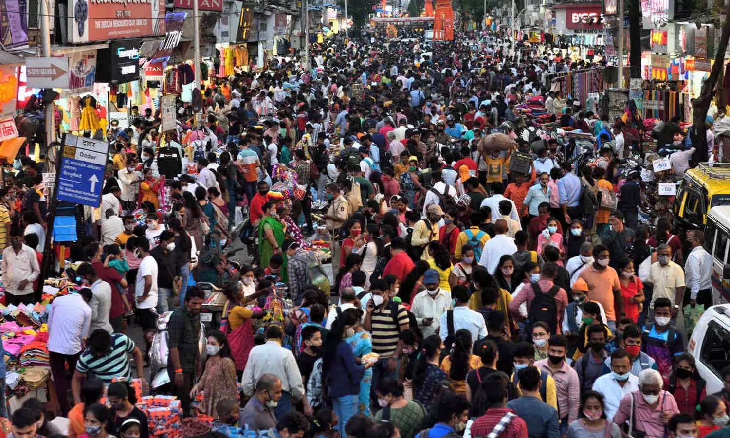 മഹാരാഷ്ട്രയിൽ കോവിഡ് മൂന്നാം തരംഗത്തിന് സാധ്യതയെന്ന് റിപ്പോർട്ട് മഹാരാഷ്ട്രയിൽ കോവിഡ് മൂന്നാം തരംഗത്തിന് സാധ്യതയെന്ന് റിപ്പോർട്ട്