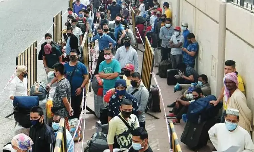 കുവൈത്തിൽ തൊഴിൽ പെർമിറ്റിനുള്ള ഫീസ്നിരക്ക് പരിഷ്‌ക്കരിക്കുന്നു