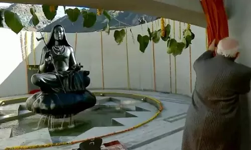 കേദാർനാഥിൽ ശങ്കരാചാര്യ പ്രതിമ അനാച്ഛാദനം ചെയ്ത് പ്രധാനമന്ത്രി