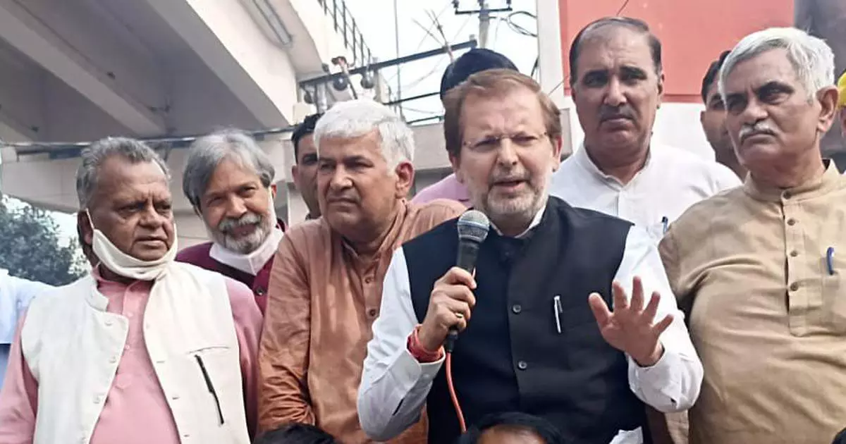 തങ്ങളുടെ നേതാവിനെ തൊട്ടാൽ കണ്ണ് ചൂഴ്ന്നെടുക്കുമെന്ന് ബി.ജെ.പി. എം.പി തങ്ങളുടെ നേതാവിനെ തൊട്ടാൽ കണ്ണ് ചൂഴ്ന്നെടുക്കുമെന്ന് ബി.ജെ.പി. എം.പി