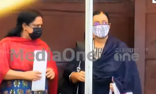 സ്വർണക്കടത്ത് കേസ്: സ്വപ്ന സുരേഷ് ജയിൽ മോചിതയായി സ്വർണക്കടത്ത് കേസ്: സ്വപ്ന സുരേഷ് ജയിൽ മോചിതയായി