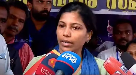 നന്ദകുമാറിനെ സംരക്ഷിക്കുന്നത് സിപിഎം, പരാതിയില് നിന്ന് പിന്മാറാന് ശൈലജ ടീച്ചര് ആവശ്യപ്പെട്ടു: ദീപ പി മോഹനന് നന്ദകുമാറിനെ സംരക്ഷിക്കുന്നത് സിപിഎം, പരാതിയില് നിന്ന് പിന്മാറാന് ശൈലജ ടീച്ചര് ആവശ്യപ്പെട്ടു: ദീപ പി മോഹനന്