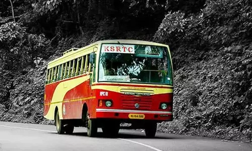 തൊഴിലാളി പണിമുടക്ക്; രണ്ടു ദിവസം കൊണ്ട് കെഎസ്ആർടിസിക്ക് നഷ്ടം 9 കോടി രൂപ തൊഴിലാളി പണിമുടക്ക്; രണ്ടു ദിവസം കൊണ്ട് കെഎസ്ആർടിസിക്ക് നഷ്ടം 9 കോടി രൂപ