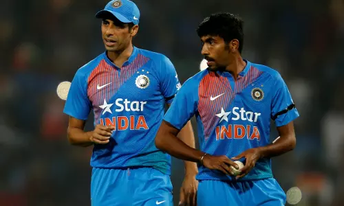 ബൗളർ ക്യാപ്റ്റനായാൽ എന്താണ് കുഴപ്പം ; ജസ്പ്രീത് ബുംറയെ ടി-20 ക്യാപ്റ്റനാക്കണമെന്ന് ആശിഷ് നെഹ്‌റ