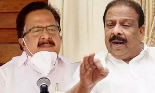 മുല്ലപ്പെരിയാറിലെ മരംമുറി ഉത്തരവ് മുഖ്യമന്ത്രിയുടെ അറിവോടെയെന്ന് പ്രതിപക്ഷം മുല്ലപ്പെരിയാറിലെ മരംമുറി ഉത്തരവ് മുഖ്യമന്ത്രിയുടെ അറിവോടെയെന്ന് പ്രതിപക്ഷം