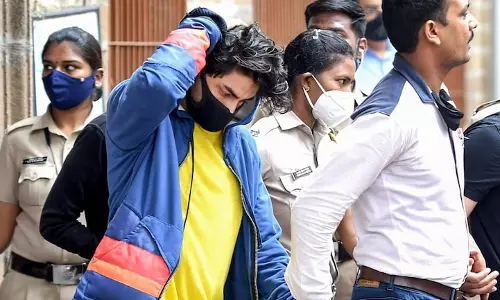 ആര്യന്‍ ഖാനെ വീണ്ടും ചോദ്യംചെയ്യും: സമന്‍സ് അയച്ചു