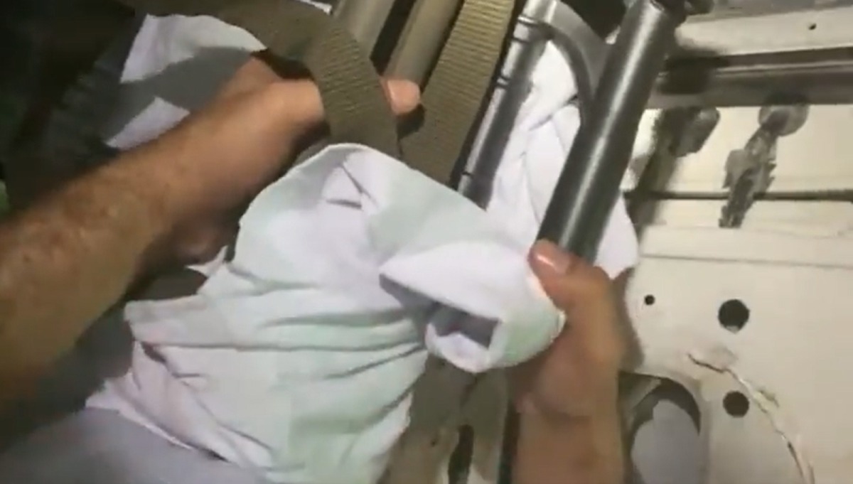 ഖത്തറിലേക്ക് കടത്താന്‍ ശ്രമിച്ച മെഷീന്‍ ഗണ്‍ കംസ്റ്റ്ംസ് പിടികൂടി