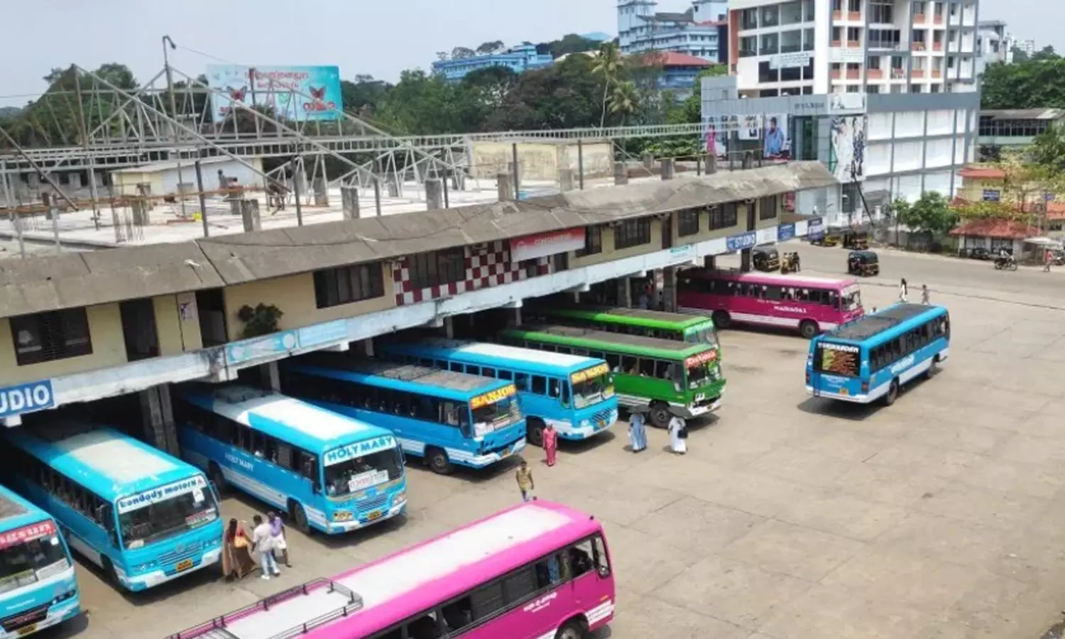 ബസ് ചാര്‍ജ് ഉടന്‍ വര്‍ധിപ്പിക്കാന്‍ സാധ്യത; മിനിമം ചാര്‍ജ് പത്ത് രൂപയാക്കും