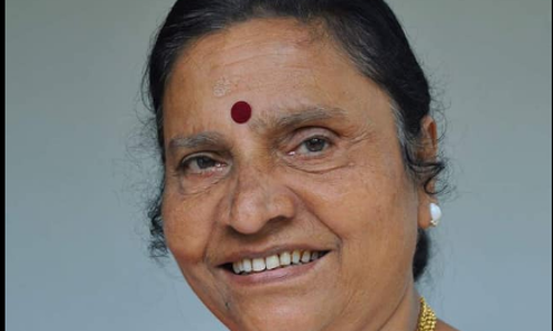 നടി കോഴിക്കോട് ശാരദ അന്തരിച്ചു