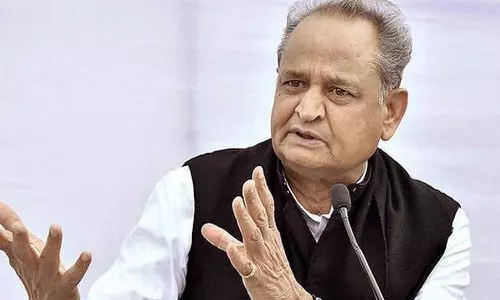 രാജസ്ഥാനിലും ഇന്ധന വില കുറയും; മുഖ്യമന്ത്രി അശോക് ഗെലോട്ട്