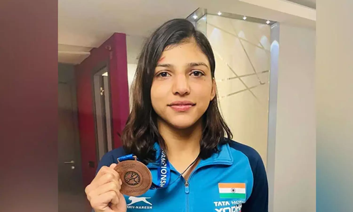 ഞാൻ മരിച്ചിട്ടില്ല, വെടിയേറ്റ് മരിച്ചെന്ന വാർത്ത വ്യാജമെന്ന് നിഷ ദഹിയ ഞാൻ മരിച്ചിട്ടില്ല, വെടിയേറ്റ് മരിച്ചെന്ന വാർത്ത വ്യാജമെന്ന് നിഷ ദഹിയ