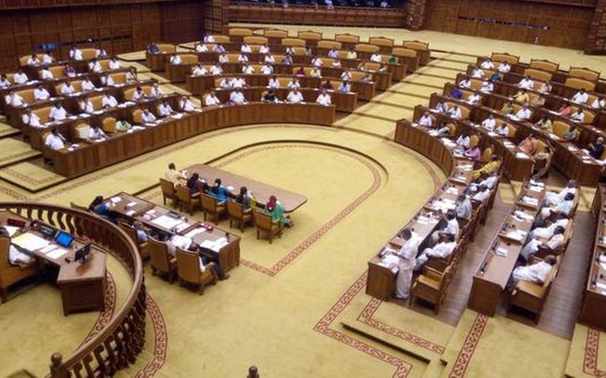 മുല്ലപ്പെരിയാറിലെ വിവാദ മരംമുറിയുടെ ഉത്തരവാദിത്തം വനം വകുപ്പിൽ ചാരാൻ ജലവിഭവ വകുപ്പ്