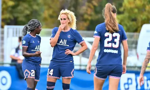 ടീമിൽ സ്ഥാനമുറപ്പിക്കാൻ സഹതാരത്തിനെതിരെ ക്വട്ടേഷൻ നൽകി; പിഎസ്ജി താരം അറസ്റ്റിൽ