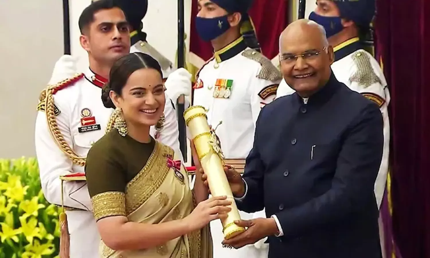 രാജ്യത്തിന്റെ സ്വാതന്ത്ര്യത്തെ അധിക്ഷേപിച്ചു; കങ്കണയുടെ പത്മശ്രീ തിരിച്ചെടുക്കണമെന്ന് ആവശ്യം