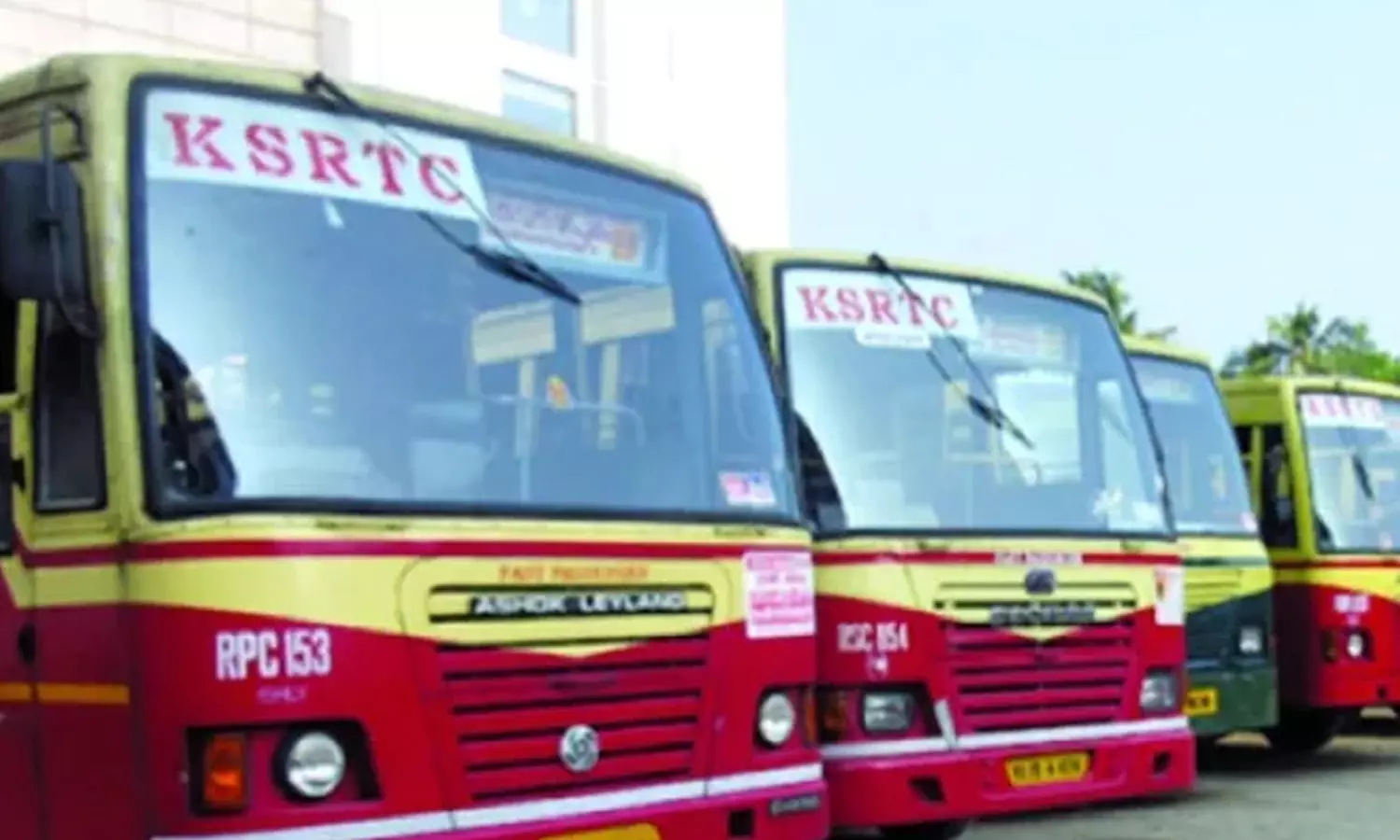 കെ.എസ്.ആർ.ടി.സി.യിൽ ശമ്പള വിതരണത്തിന് 60 കോടി രൂപ അനുവദിച്ചു കെ.എസ്.ആർ.ടി.സി.യിൽ ശമ്പള വിതരണത്തിന് 60 കോടി രൂപ അനുവദിച്ചു
