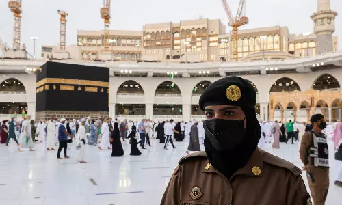 ഹജ്ജിനും ഉംറക്കും പുതിയ രീതി പ്രാബല്യത്തിൽ; വിദേശികൾക്ക് നേരിട്ട് അനുമതി പത്രം എടുക്കാം