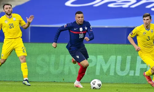 കസാഖിസ്താനെ കശക്കി ഫ്രാൻസ്; ലോകചാമ്പ്യന്മാർക്കും ബെൽജിയത്തിനും ഖത്തർ ടിക്കറ്റ് കസാഖിസ്താനെ കശക്കി ഫ്രാൻസ്; ലോകചാമ്പ്യന്മാർക്കും ബെൽജിയത്തിനും ഖത്തർ ടിക്കറ്റ്