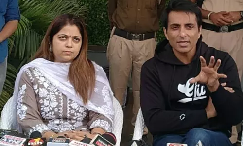 സോനു സൂദിന്റെ സഹോദരി പഞ്ചാബ് തെരഞ്ഞെടുപ്പിൽ മത്സരിക്കും സോനു സൂദിന്റെ സഹോദരി പഞ്ചാബ് തെരഞ്ഞെടുപ്പിൽ മത്സരിക്കും