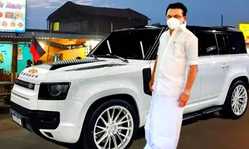 കേരളത്തിൽ വിവാദമായ എസ്.യു.വി, തമിഴ്‌നാട്ടിൽ മുഖ്യന്‍റെ സുരക്ഷാ വാഹനം