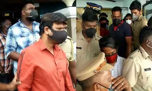 മോഡലുകളുടെ അപകടമരണം; പൊലീസ് ഭീഷണിപ്പെടുത്തിയെന്ന് അറസ്റ്റിലായ ഹോട്ടൽ ജീവനക്കാർ