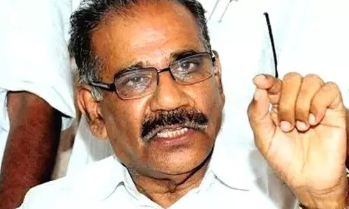 മുല്ലപ്പെരിയാർ മരം മുറി ചർച്ച ചെയ്യേണ്ടെന്ന് വനംമന്ത്രിയുടെ നിര്ദേശം മുല്ലപ്പെരിയാർ മരം മുറി ചർച്ച ചെയ്യേണ്ടെന്ന് വനംമന്ത്രിയുടെ നിര്ദേശം