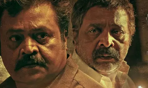 സുരേഷ് ഗോപിയുടെ കാവൽ; കേരളത്തിൽ മാത്രം റിലീസിനെത്തുന്നത് 220 തിയേറ്ററുകളിൽ സുരേഷ് ഗോപിയുടെ കാവൽ; കേരളത്തിൽ മാത്രം റിലീസിനെത്തുന്നത് 220 തിയേറ്ററുകളിൽ