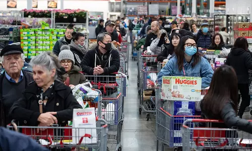 പ്രതിദിനം ഒരു ലക്ഷത്തിന് മുകളില്‍ രോഗബാധിതര്‍; അമേരിക്കയില്‍ വീണ്ടും ഭീതിവിതച്ച് കോവിഡ്