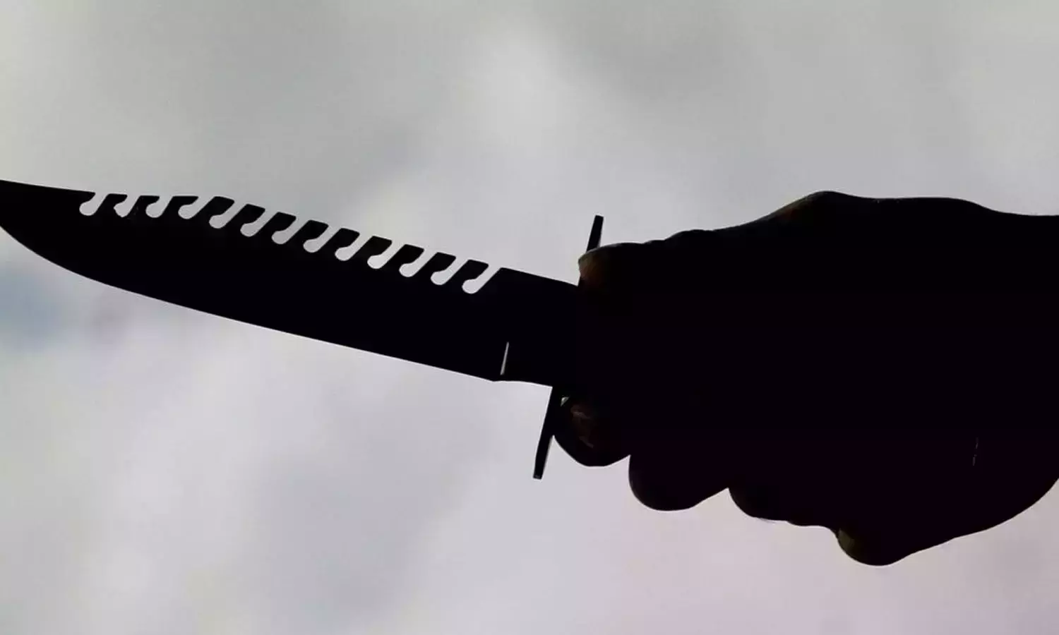 തിരുവനന്തപുരത്ത് യുവാവിനെ പരിക്കേല്‍പ്പിച്ച് കവര്‍ച്ച നടത്തിയ കേസ് ; രണ്ട് പേർ പിടിയിൽ