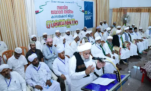 തുപ്പൽ, ശർക്കര വിവാദങ്ങൾ മറുപടി അർഹിക്കാത്തത്: ജിഫ്‌രി തങ്ങൾ