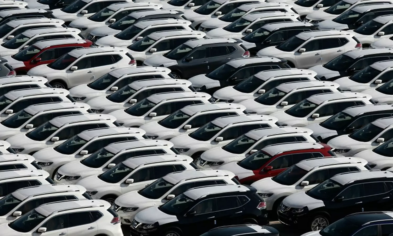 ഉത്സവക്കാലത്തെ ദശാബ്ദത്തിലെ ഏറ്റവും വലിയ വിൽപ്പന ഇടിവ് രേഖപ്പെടുത്തി ഇന്ത്യൻ വാഹനവിപണി ഉത്സവക്കാലത്തെ ദശാബ്ദത്തിലെ ഏറ്റവും വലിയ വിൽപ്പന ഇടിവ് രേഖപ്പെടുത്തി ഇന്ത്യൻ വാഹനവിപണി