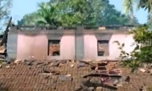 തൃശൂർ കൈപ്പറമ്പിൽ ഗ്യാസ് സിലിണ്ടർ പൊട്ടിത്തെറിച്ച് വീടിന് തീപിടിച്ചു