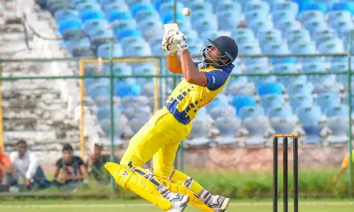 അവസാന പന്തിൽ സിക്‌സ്; സയ്യിദ് മുഷ്താഖ് അലി ട്രോഫി തമിഴ്‌നാടിന്‌