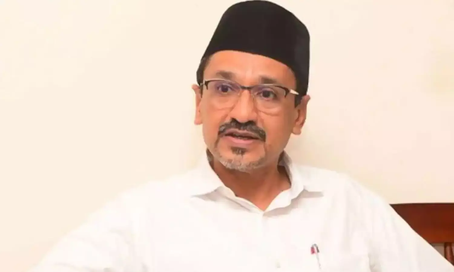 പാലക്കാട്ടെ സംഭവങ്ങൾ ദൗർഭാഗ്യകരം, സമാധാനം ഉറപ്പുവരുത്തണം: സാദിഖലി ശിഹാബ് തങ്ങൾ പാലക്കാട്ടെ സംഭവങ്ങൾ ദൗർഭാഗ്യകരം, സമാധാനം ഉറപ്പുവരുത്തണം: സാദിഖലി ശിഹാബ് തങ്ങൾ