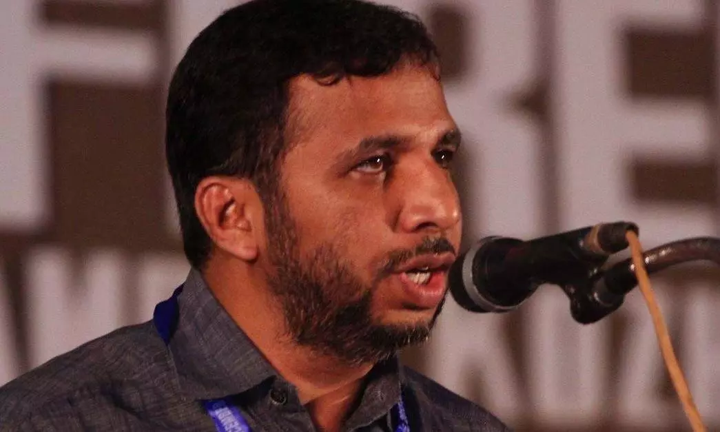 സംഘ്പരിവാര് ഇസ്ലാമോഫോബിയ ആളിക്കത്തിക്കുമ്പോള് ഇടതുസര്ക്കാര് അതിന് കുടപിടിക്കുന്നു: പി.മുജീബ് റഹ്മാന് സംഘ്പരിവാര് ഇസ്ലാമോഫോബിയ ആളിക്കത്തിക്കുമ്പോള് ഇടതുസര്ക്കാര് അതിന് കുടപിടിക്കുന്നു: പി.മുജീബ് റഹ്മാന്