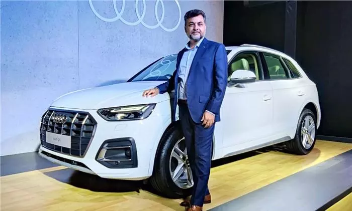 മുഖം മിനുക്കി ഓഡി ക്യു 5 വീണ്ടും ഇന്ത്യൻ വിപണിയിൽ മുഖം മിനുക്കി ഓഡി ക്യു 5 വീണ്ടും ഇന്ത്യൻ വിപണിയിൽ