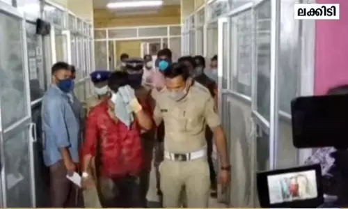 പ്രണയാഭ്യർഥന നിരസിച്ചതിന് വിദ്യാർഥിനിയെ കുത്തിപ്പരിക്കേൽപ്പിച്ചു; തെളിവെടുപ്പ് ഇന്ന് പ്രണയാഭ്യർഥന നിരസിച്ചതിന് വിദ്യാർഥിനിയെ കുത്തിപ്പരിക്കേൽപ്പിച്ചു; തെളിവെടുപ്പ് ഇന്ന്